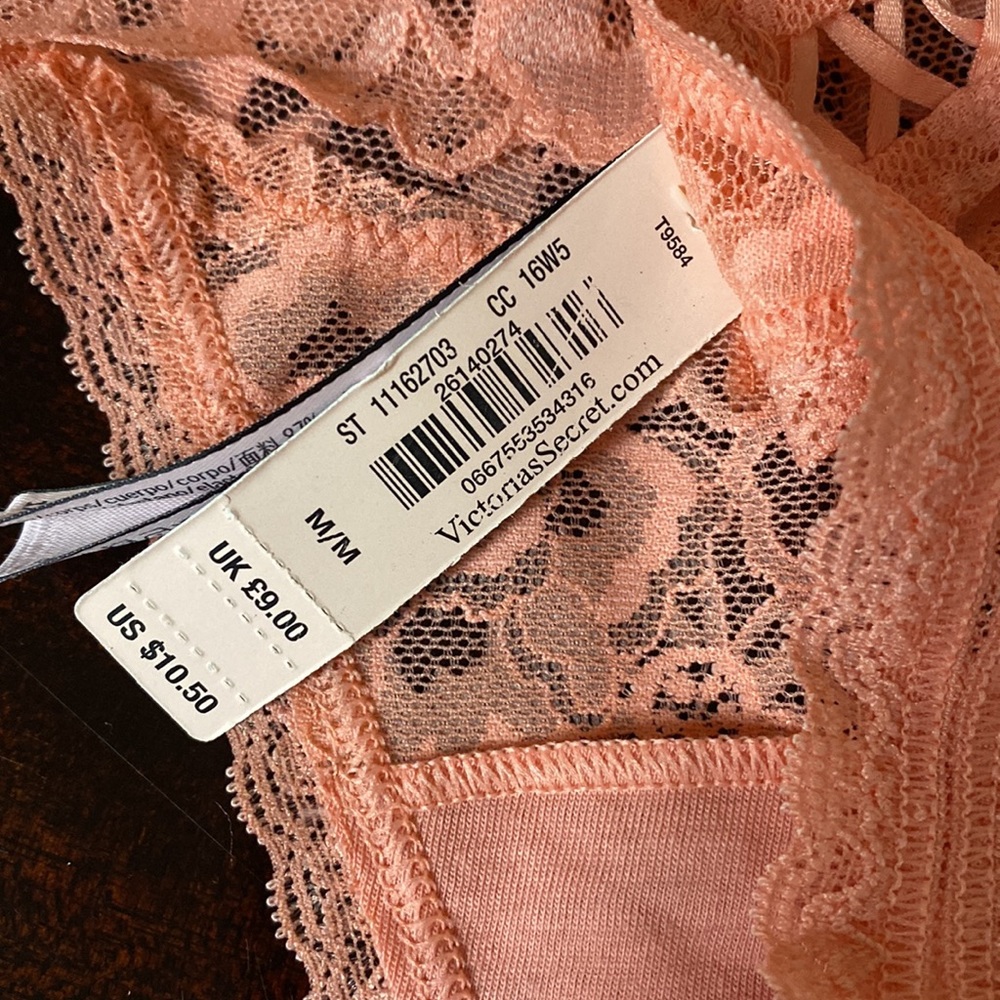 Brand New Panties - Picture 3 of 4